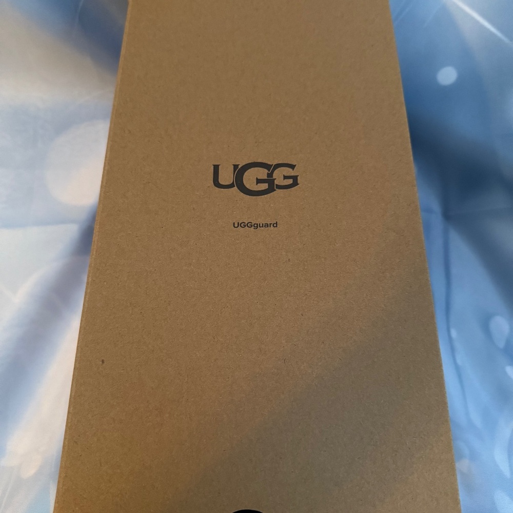 UGG Guards